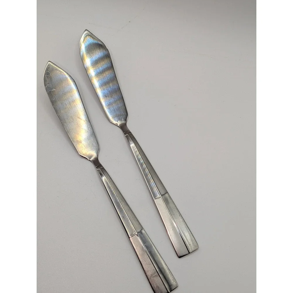 Pfaltzgraff Arabesque Frost 18/0 Stainless Steel‎ Butter Spreader Knife